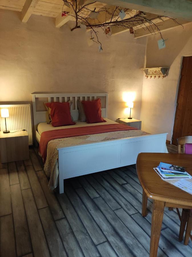 Les 5 Petits Lapins Bed & Breakfast Bar Exterior photo